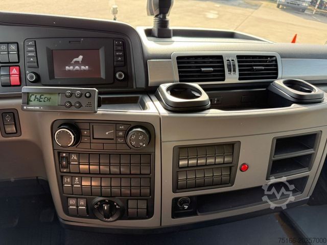 Hűtős teherautó MAN TGL 12.220BL EISBUNKERW.6,75m 5 türig *EURO6D