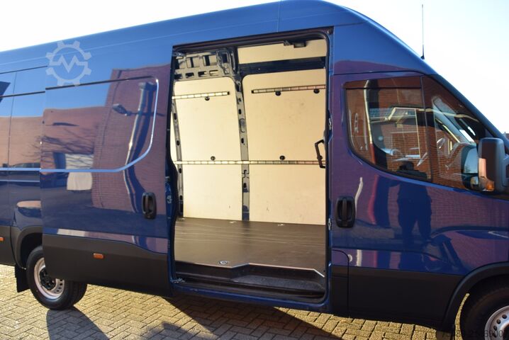 Βαν με ψηλή οροφή Iveco Daily  35 S14 EU6D Automatik Superhochdach Maxi