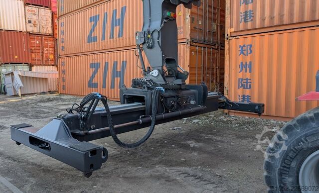 Leercontainer Reachstacker Kalmar DRG100-54S6