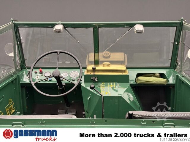 Aangepaste bestelwagen Unimog Unimog 2010, 401/51 / BOEHRINGER