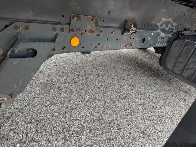 Vrachtwagen met bakwagen IVECO ML75E16/P E6 RS 3690 Koffer LBW nur 37TKM