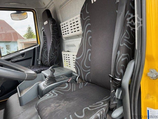 Vrachtwagen met bakwagen IVECO ML75E16/P E6 RS 3690 Koffer LBW nur 37TKM