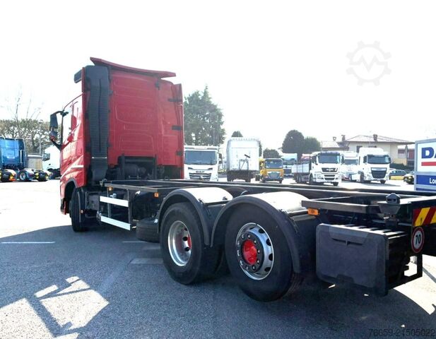Standard tractor unit VOLVO FH13 460 trasporto containers