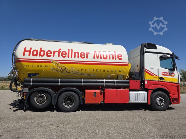 Siló teherautó Mercedes-Benz Actros 2545