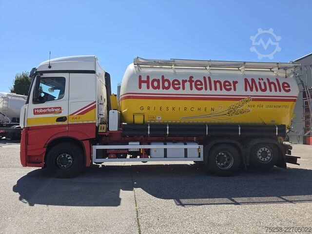 Siló teherautó Mercedes-Benz Actros 2545