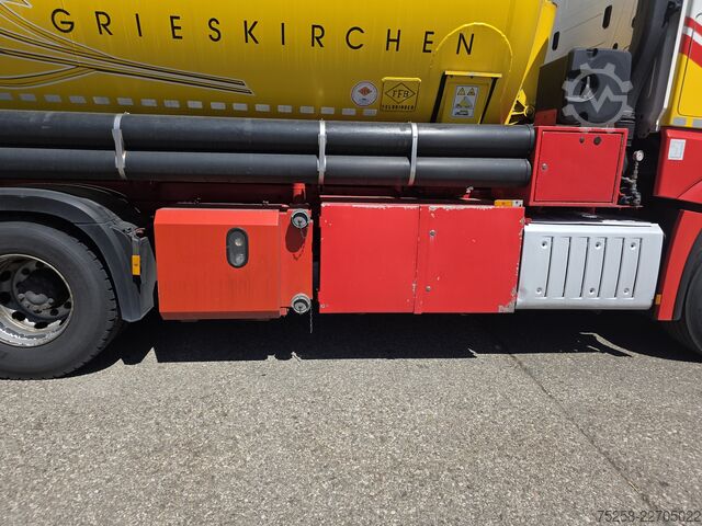 Siló teherautó Mercedes-Benz Actros 2545