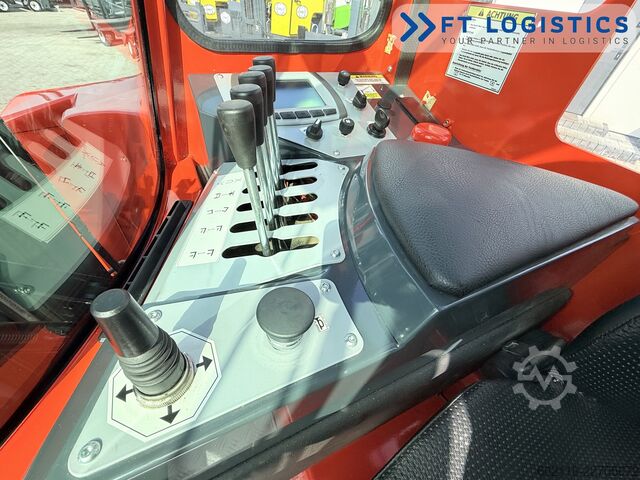 Carretilla retráctil de 4 vías Combilift C3000ET TRIPLEX 5940 WIDE FORK POSITIONE