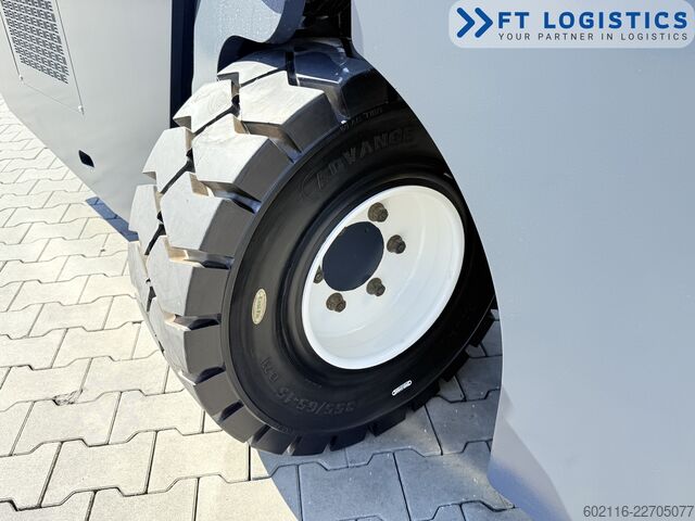 Carretilla retráctil de 4 vías Combilift C5000SR DIESEL DUPLEX 5600MM POSITIONER