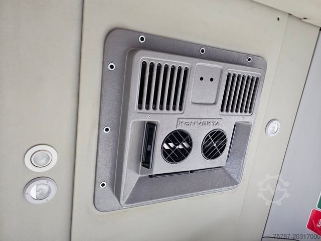Stadsbus MERCEDES-BENZ O530 LE, Retarder, Evobus, Fahrerklima