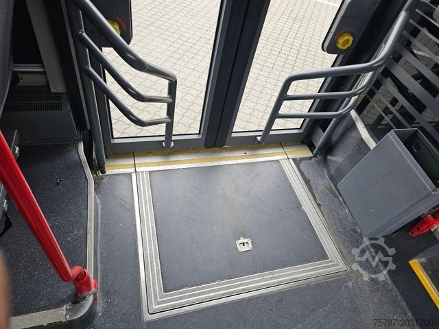 Stadsbus MERCEDES-BENZ O530 LE, Retarder, Evobus, Fahrerklima