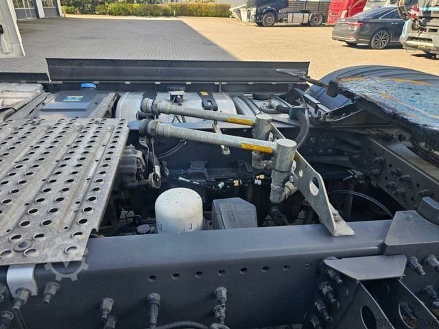 Standardní tahač VOLVO FH 460, neues Modell, 2-Kreis-Hydraulik, Euro 6