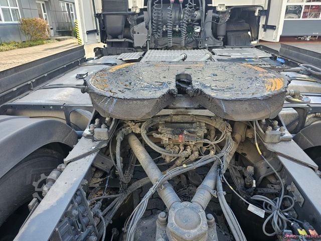 Standardní tahač VOLVO FH 460, neues Modell, 2-Kreis-Hydraulik, Euro 6