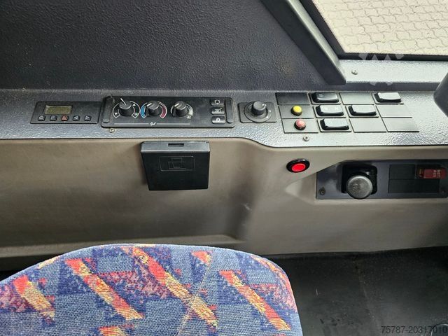 Ledbuss MERCEDES-BENZ O 530 G, Gelenkbus, 3 Achser, Retarder