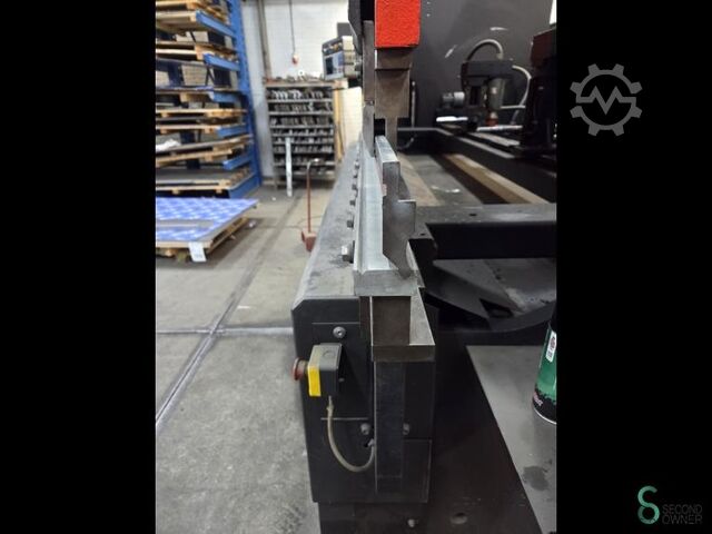 Prasa krawędziowa Amada ITPS 103, 3000mm 100t 1989 Amada 