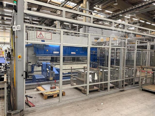 Élhajlító prés + robot Trumpf TruBend 5170 + BendMaster