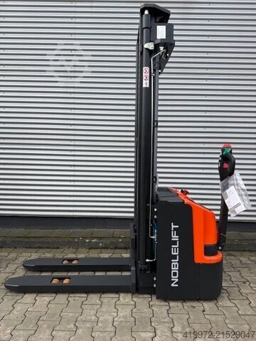 Pedestrian Stacker Noblelift PS16L