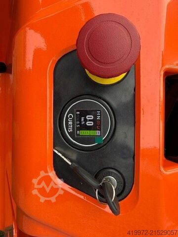 Pedestrian Stacker Noblelift PS16L