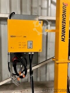 Mobiele industriële robot AGV AMR FTS Jungheinrich AGV 55 OTC