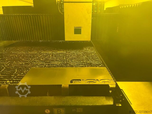 Abkant presă TRUMPF TruLaser 3030 Fiber (L49)