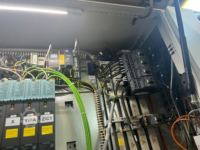 Abkant presă TRUMPF TruLaser 3030 Fiber (L49)