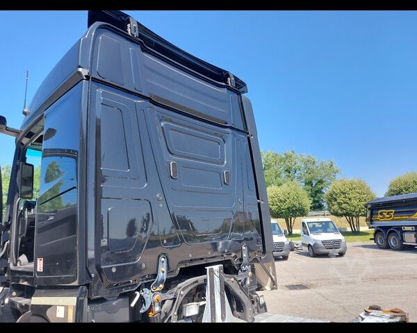Carroçaria amovível com estrutura em caixa MERCEDES-BENZ Actros 5 25 6x2 - Actros 5 2553 L 6x2