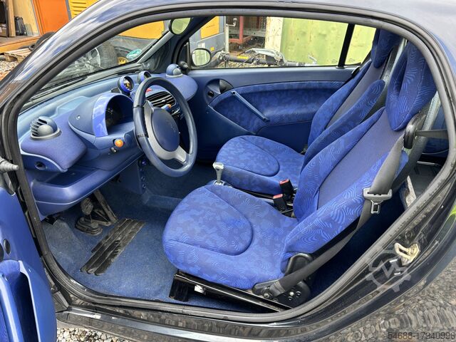 Customized delivery van Smart fortwo 450