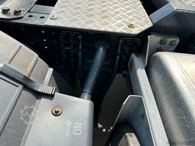 Tractor estándar IVECO Stralis 420 Atlas KRAN 17m FUNK