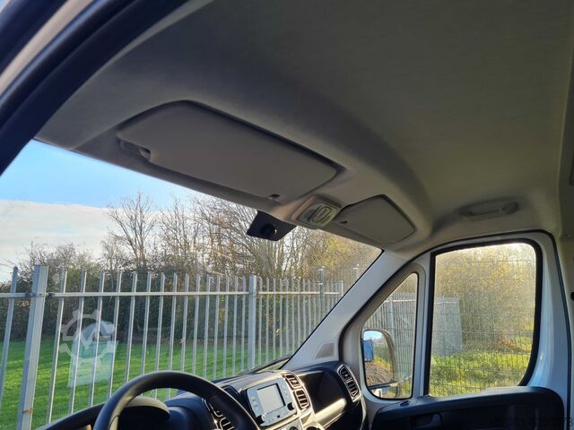 Furgon blaszak FIAT Ducato Maxi L4H2 140,Klima,260°Tr,Tp-mat,USB,PDC