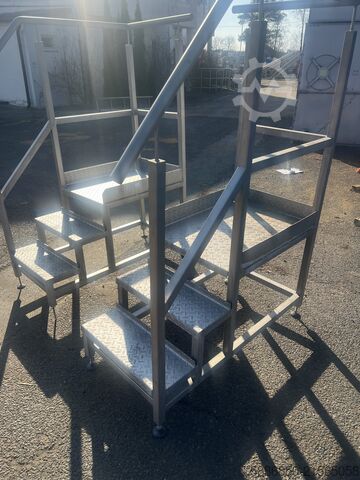 Schody do obsługi maszyn Inox  