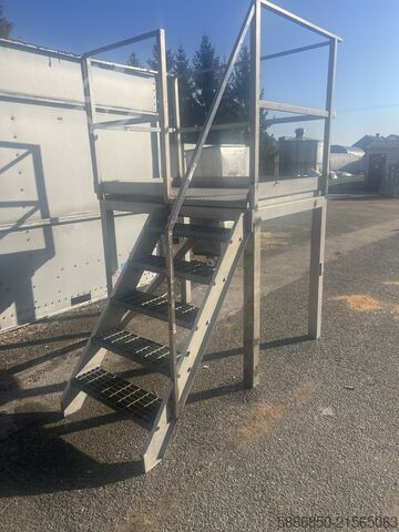 Podest do mycia / obsługi  maszyn Inox  