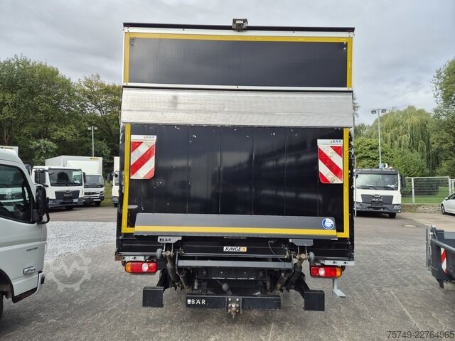 Vrachtwagen met bakwagen Fuso Canter 7C18 Aut., Koffer LBW AHK