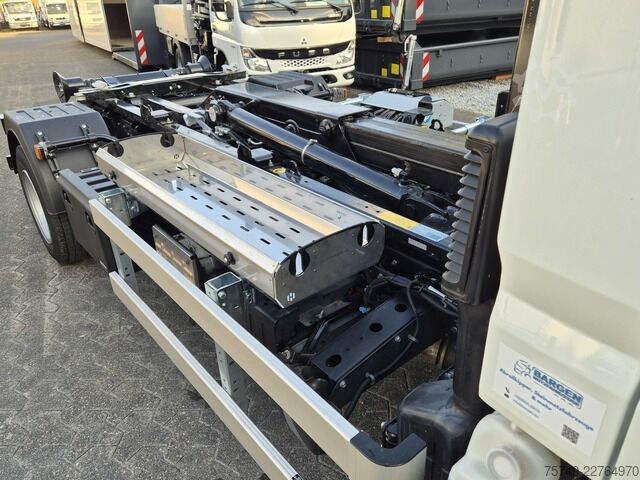 Telehoist haakarmvoertuig Fuso Canter FUSO 7C18 Duonic City Abrollkipper
