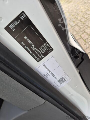 Prevoz invalidskih kolica VW Crafter 2.0 TDI/ DSG/ Wheelchair/ 8+1