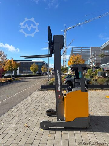 Stivuitoare reach truck Jungheinrich ETV 214 830DZ