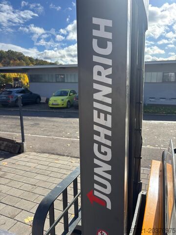 Stivuitoare reach truck Jungheinrich ETV 214 830DZ