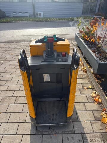 Transpalete electrice Jungheinrich ERE 225