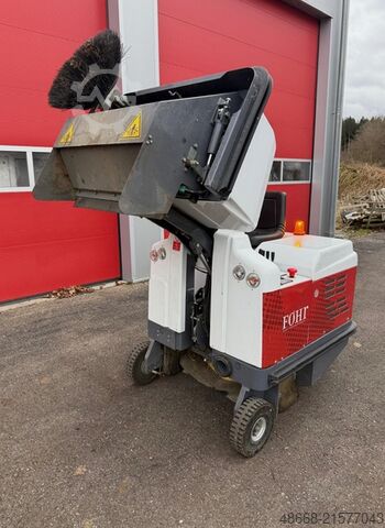 Barredora fregadora de conductor sentado Dulevo 1100 EH