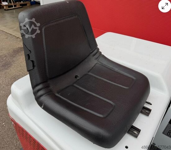 Barredora fregadora de conductor sentado Dulevo 1100 EH