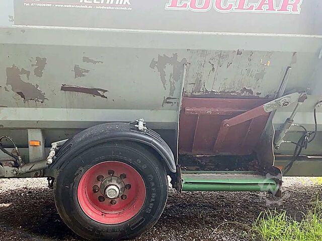 Voermengwagen Walker Merkur 12