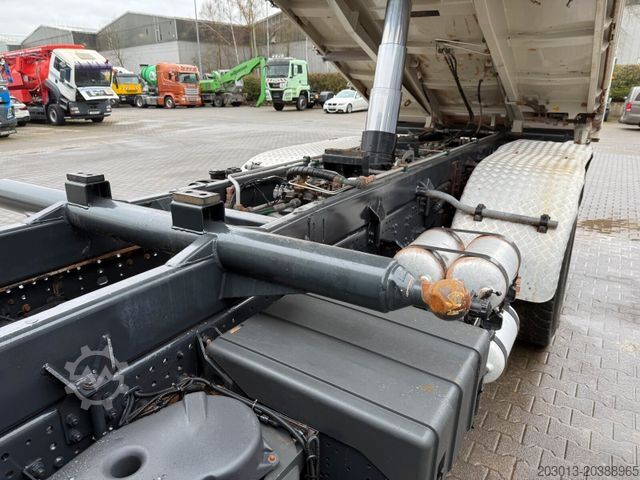 Háromirányú billenő teherautó IVECO Tracker AD380T50 6x4 KH Kipper Bordmatik