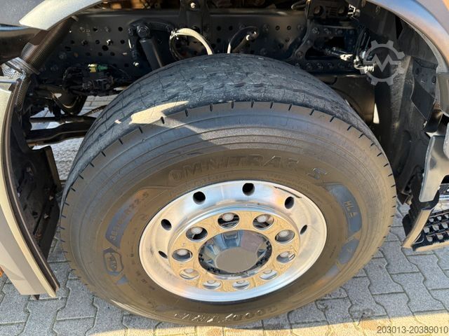 Standard tractor unit MERCEDES-BENZ ACTROS 1846 4x4 HAD Eur 6 Kipphydraulik Retarder