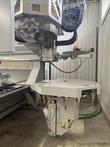 Bearbeitungszentrum mit Durchlauf Format-4 profit H350