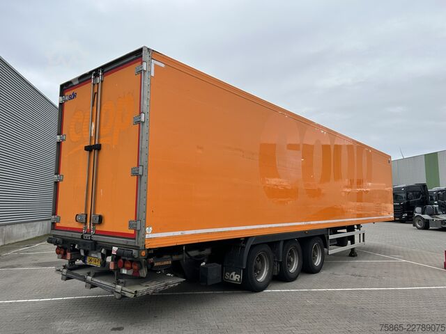 Kølet/frosset transport Kögel / SOR Iberica-S3E / Carrier Vector 1550 / Frigo...