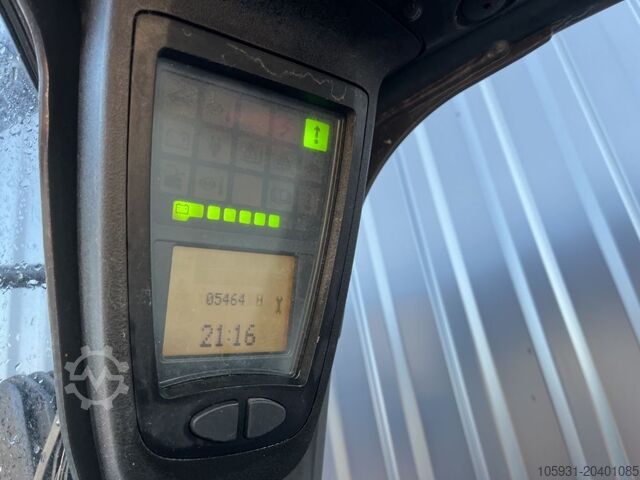 Electric 4-wheel forklift Linde E18PH-02