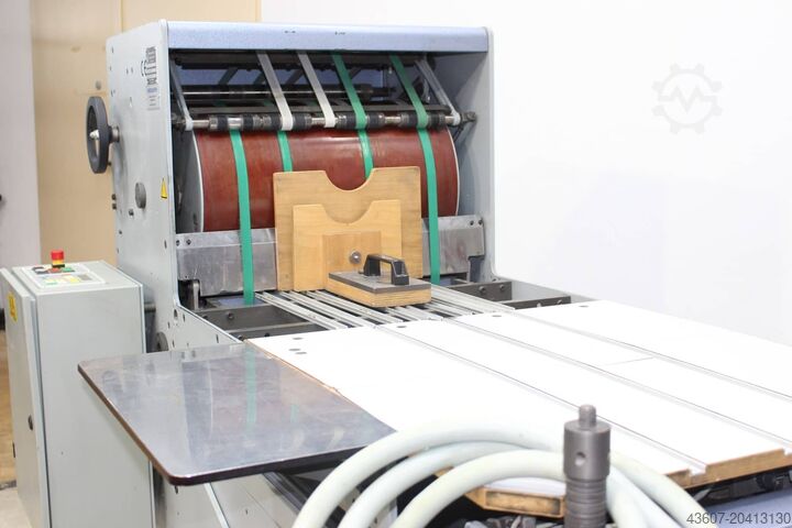 Katlama makinesi çıkışı / Katlama teslimi Stahl SBP-M 46.D