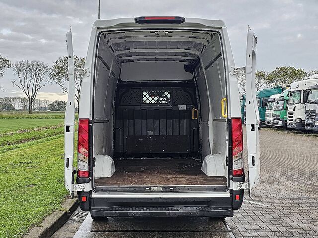 High-roof van IVECO DAILY 35S16 L2H2 Automaat AC
