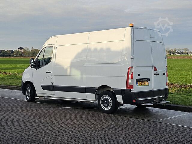 Bestelauto RENAULT MASTER 2.3 L2H2 Navi Trekhaak!