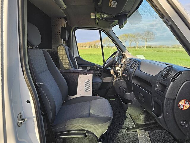 Bestelauto RENAULT MASTER 2.3 L2H2 Navi Trekhaak!
