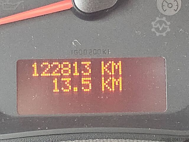 Hochdachkombi RENAULT MASTER 2.3 L2H2 Navi Trekhaak!