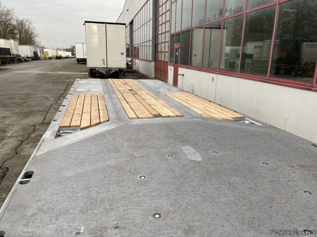 Dieplader oplegger Möslein T 3-P9,2 OR  3 Achs Tieflader gerader Ladefläche 9 m, Neufahrzeug